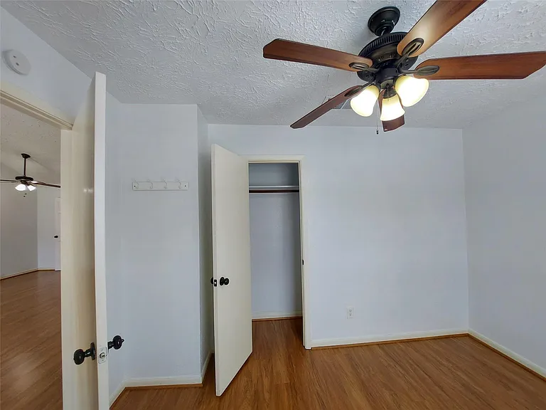 3807 Quiet Place Dr — Photo 28