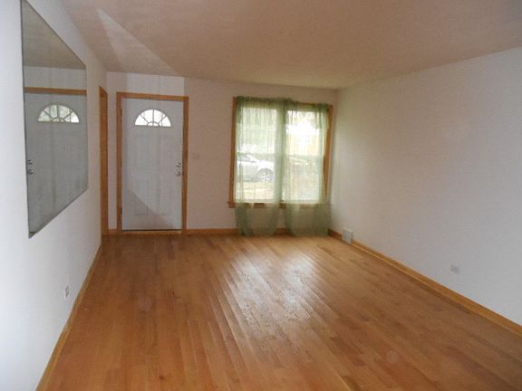 3rd image of 1537 N 39th Ave