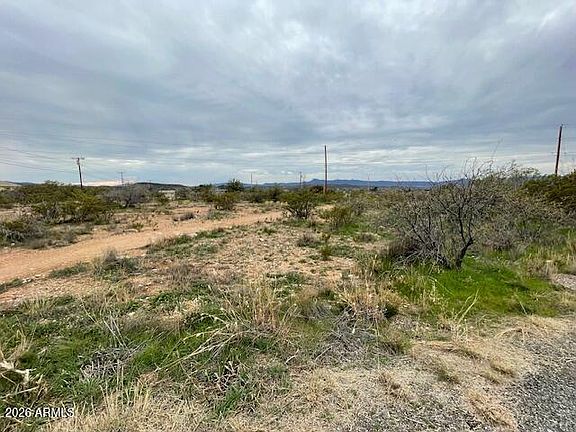 4th image of 4885 E Lavin Ln #241