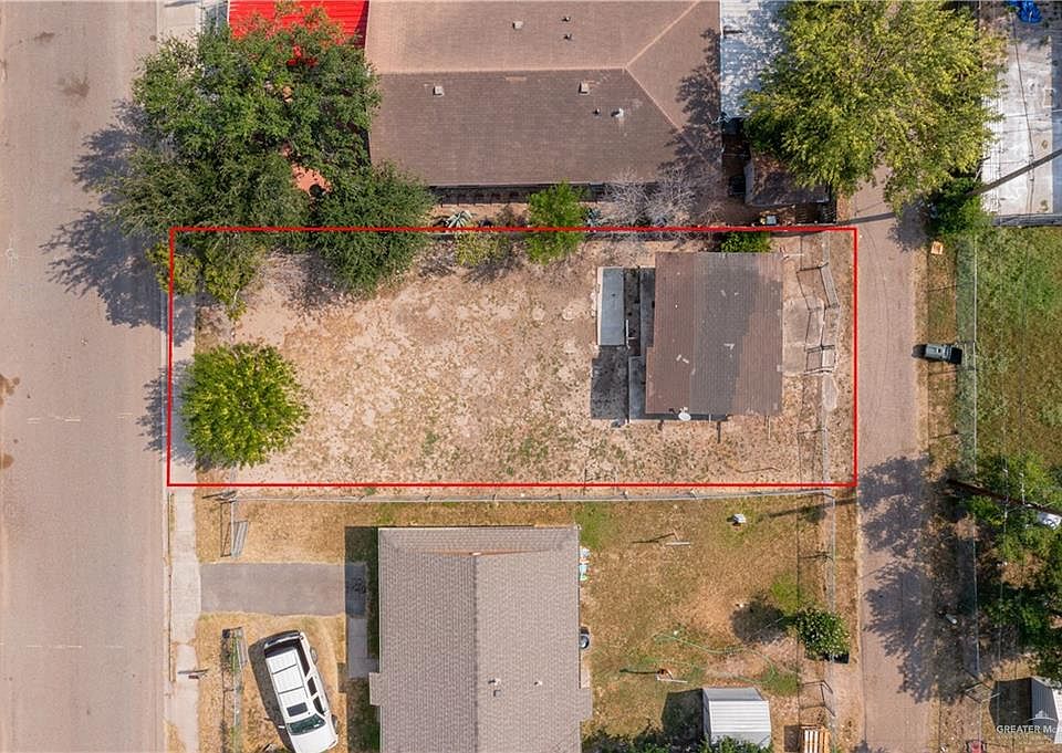 2nd image of 106 Ebano Ave