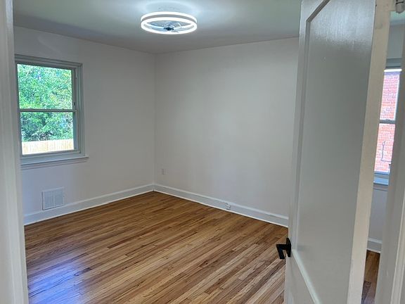 4th image of 3508 26th Ave