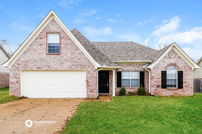 1st image of 50 Clear Springs Dr