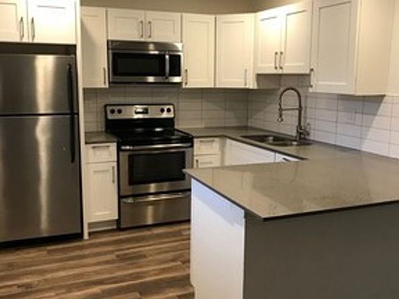 2nd image of 3130 N 39th St APT 14