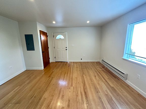 3rd image of 2119 Arthur Ave APT 6