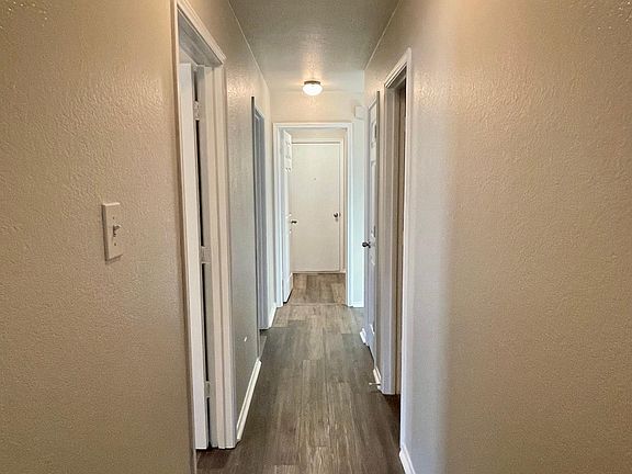 3rd image of 402 Blue Sage Dr
