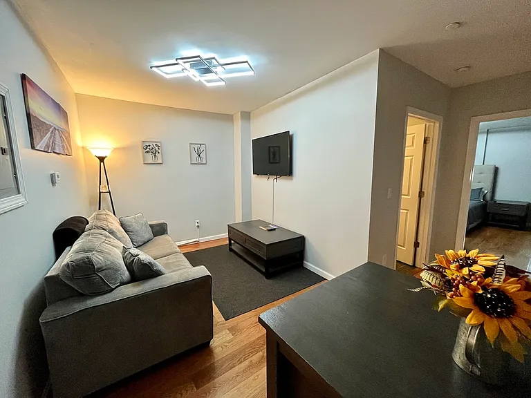 37 Maiden Ln #3B — Photo 10