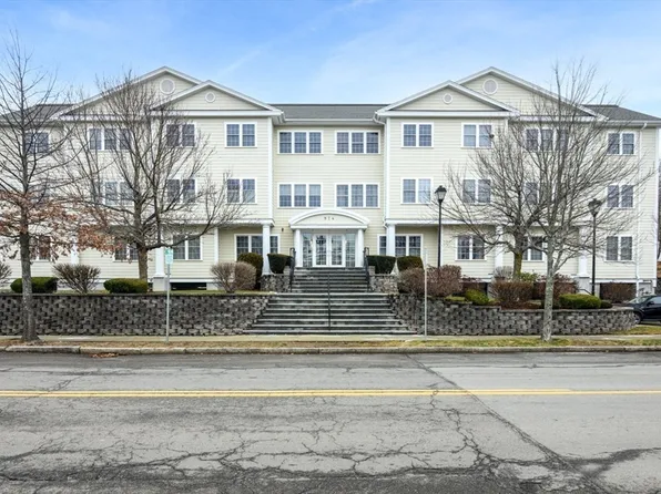 974 Main St APT 35, Wakefield, MA 01880