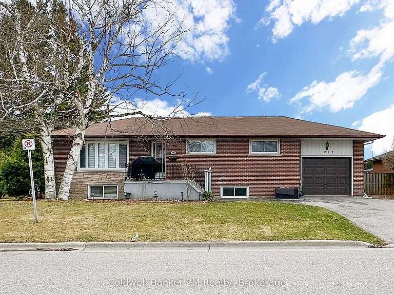 297 Admiral Rd — Photo 1