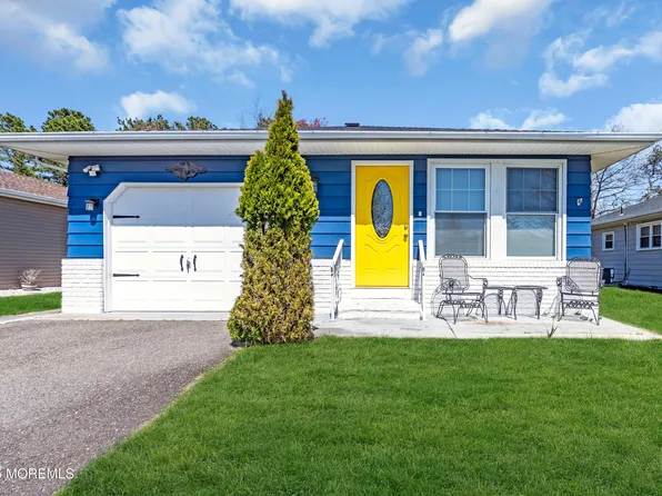 802 Jamaica Boulevard, Toms River, NJ 08757