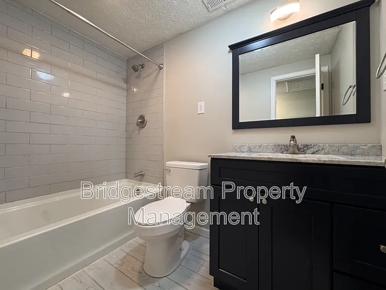655 Eavey St — Photo 31
