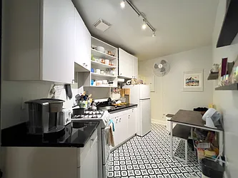 Rented by Denise Rosenblum, LREB