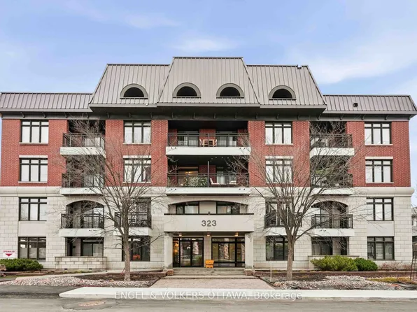 323 Winona Ave #204, Ottawa, ON K1Z 5H3