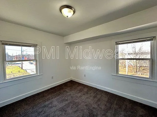 2960 N Park Ave — Photo 17