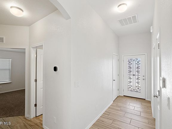 4th image of 1105 Summer Breeze Pl