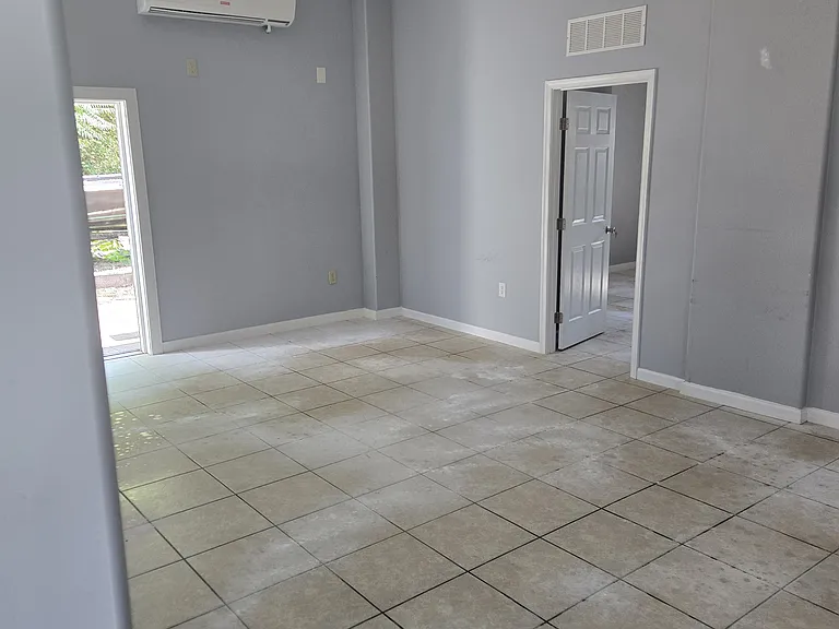 1179 White Oak Rd — Photo 4