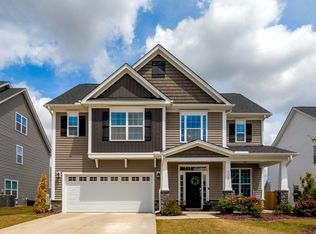 1122 Clearwood Ln, Fuquay Varina, NC 27526