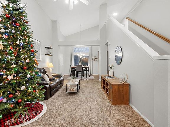 5th image of 5027 Sweetgrass Ln