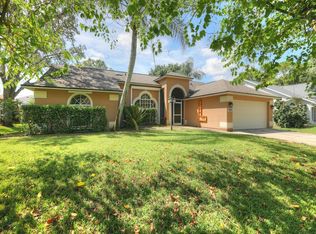 686 Carnival Ter, Sebastian, FL 32958