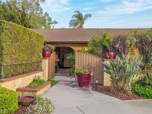 472 Heidelburg Ln, Claremont, CA 91711