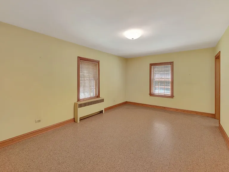 535 E Rio Rd — Photo 24