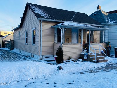202 1/2 Collins Ave, Mandan, ND, 58554
