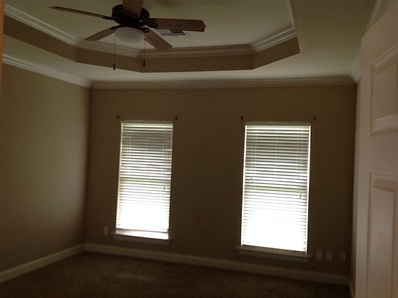 3rd image of 442 Wood Mill Ln