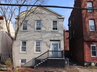 11 Jefferson St, Schenectady, NY 12305