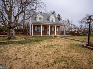 2331 Poe Rd, Secane, PA 19018