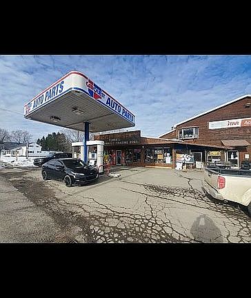 2nd image of 311 W Main St
