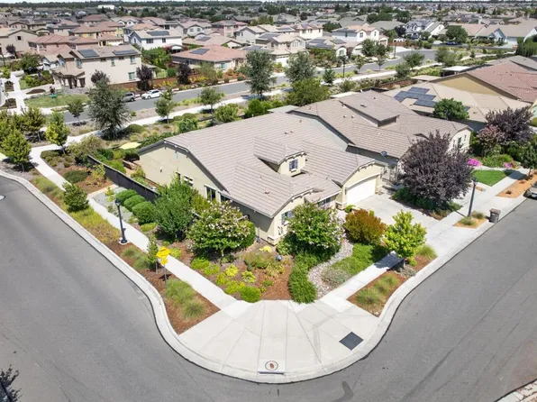 2220 Russell Cir, Woodland, CA 95776