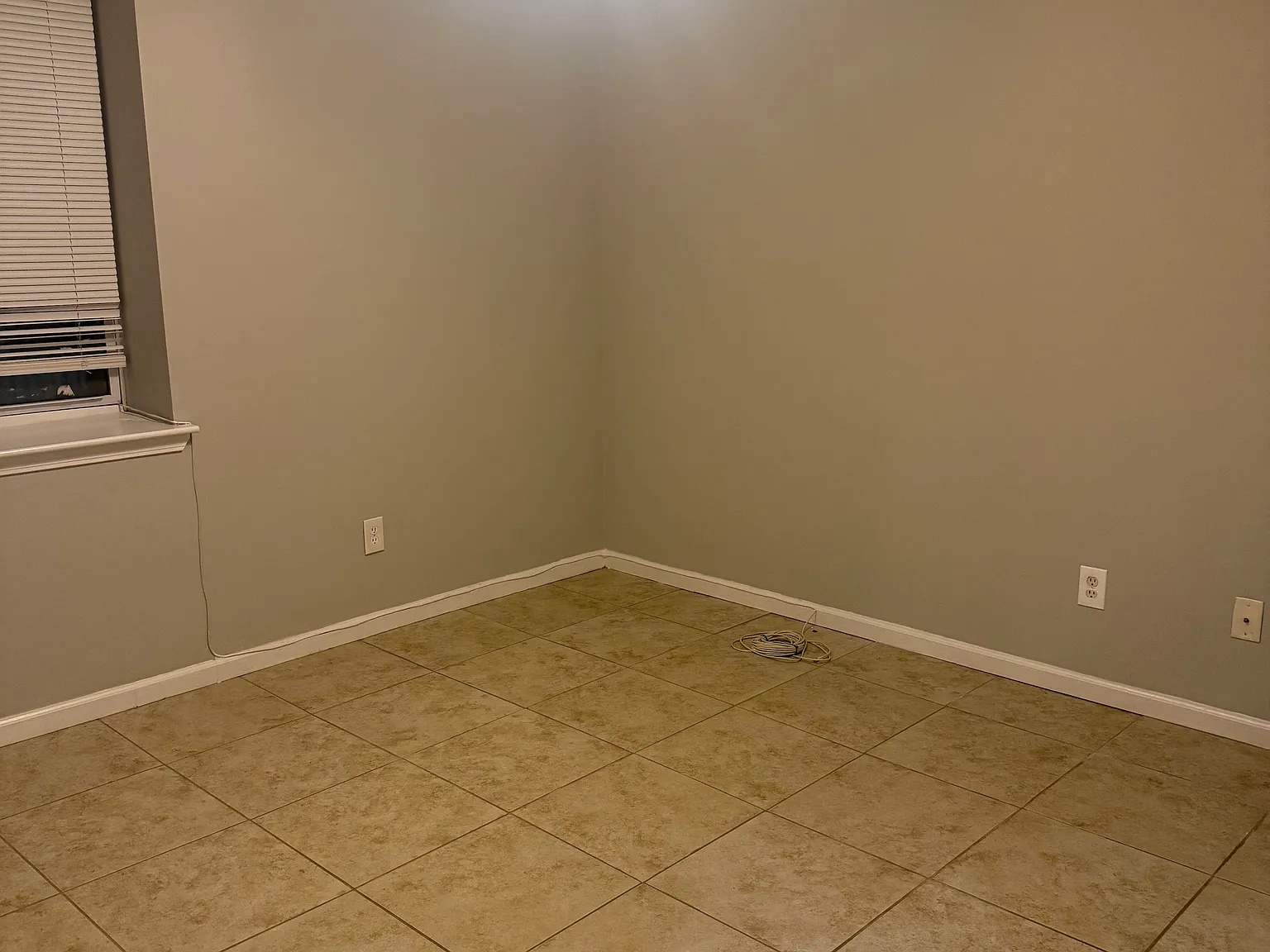 2 bed, 700 sqft, $2,500 — Photo 3