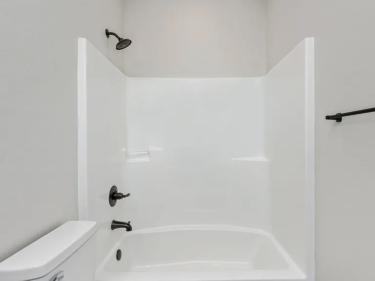 1404 Hickory St — Photo 35