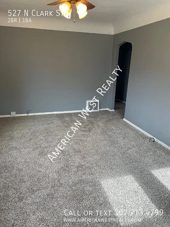 Cute 2 bedroom — Photo 2