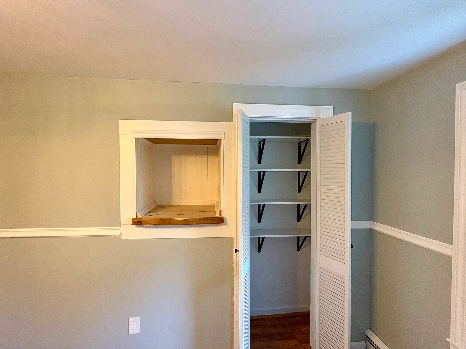 3 bed, 1150 sqft, $2,200 — Photo 4