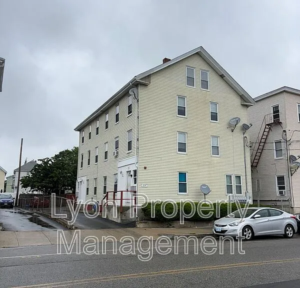 243 East St #1F — Photo 13