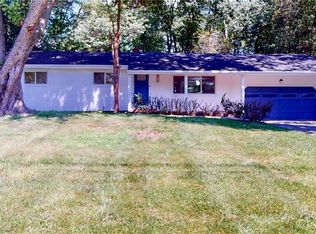 43 Mohawk Dr, Norwalk, CT 06851