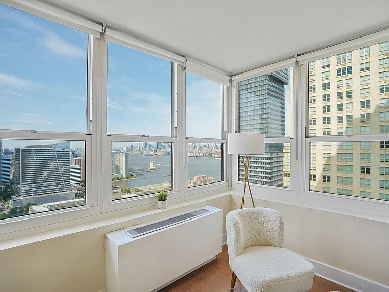 88 Morgan St #4402 — Photo 4