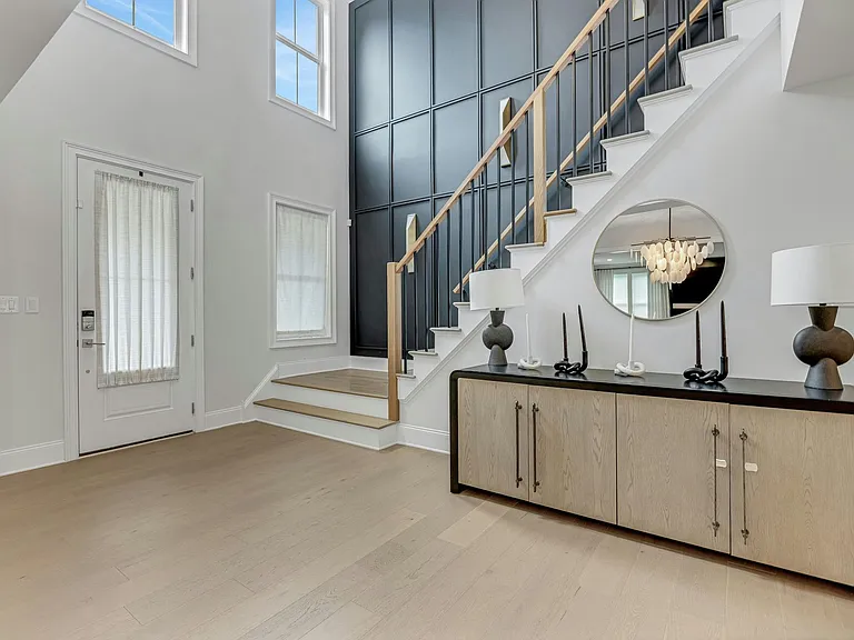 63 Samuel Way — Photo 23