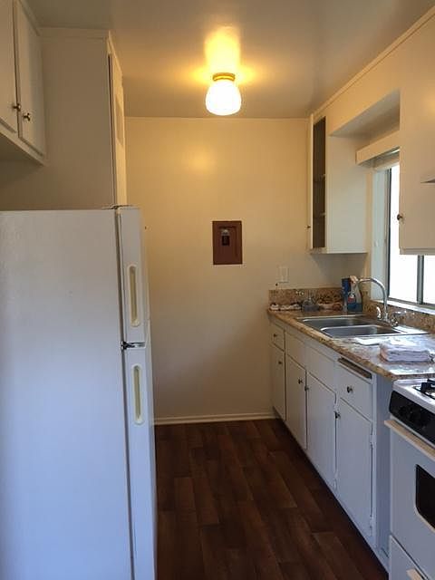1st image of 1933 12th St APT C