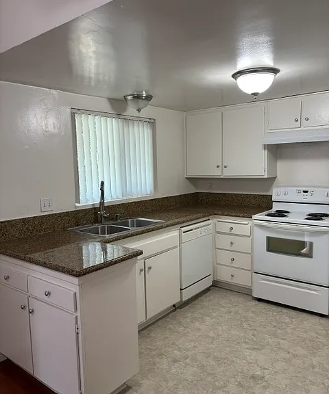 1764 Foothill St #2D — Photo 4