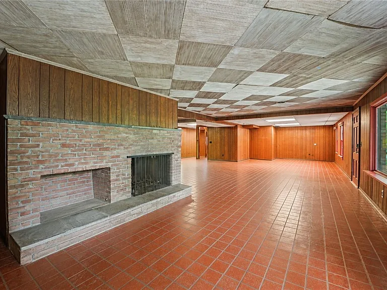 102 Corson Pl — Photo 39