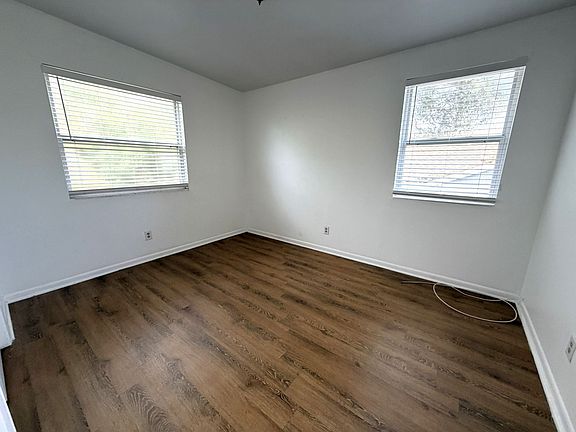 5th image of 2977 Collier Ave APT 4
