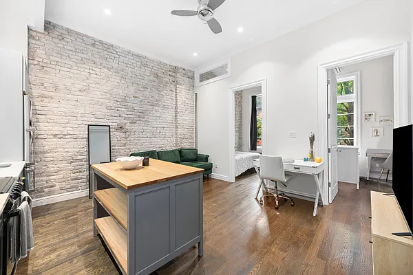 Rented by Compass | media 15