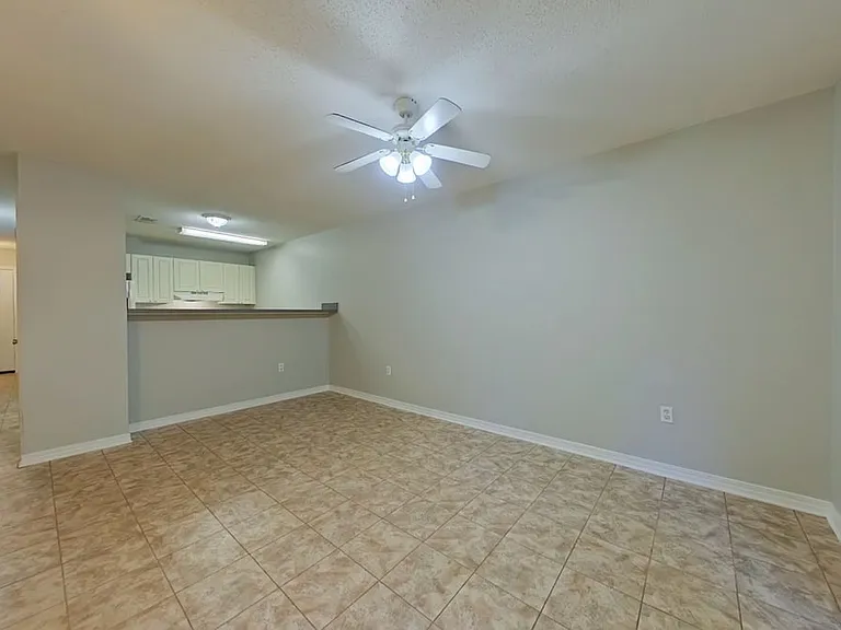475 Keystone Rd — Photo 6