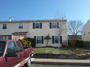 445 Colonial Dr, East Greenville, PA 18041