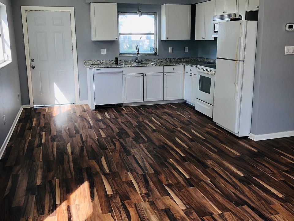 1st image of 224 Marveline Dr #B