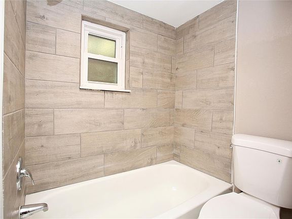 5th image of 5433 Vanderlin St #B