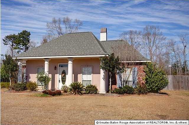 1st image of 8161 Versailles Ave