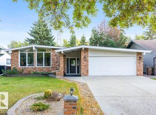 102 Goodridge Dr, Saint Albert, AB T8N 2B2