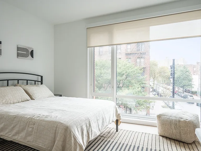 975 Nostrand Ave #404 — Photo 4
